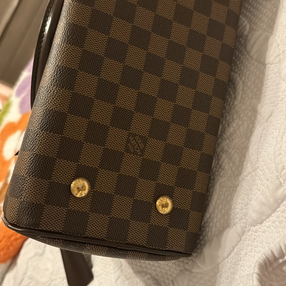 Authentic Louis Vuitton purse - Picture 5 of 9
